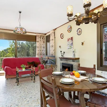 Villa Sleeps 8 Lloret de Mar