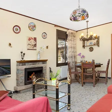 Sleeps 8 Villa
